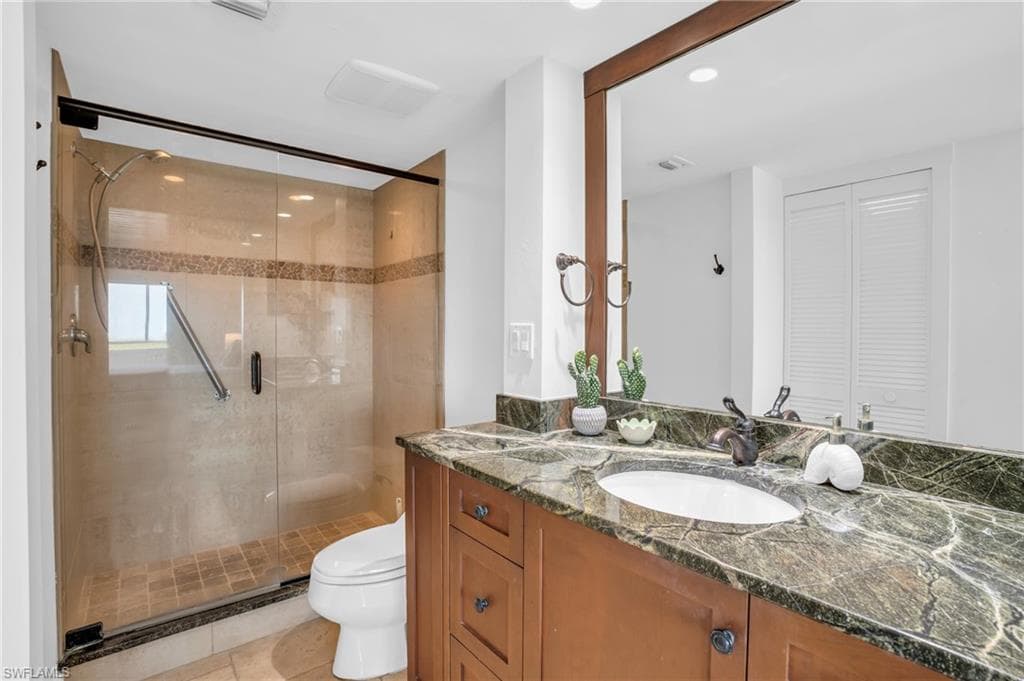 12945 Vanderbilt Dr 505, Naples, FL 34110-21