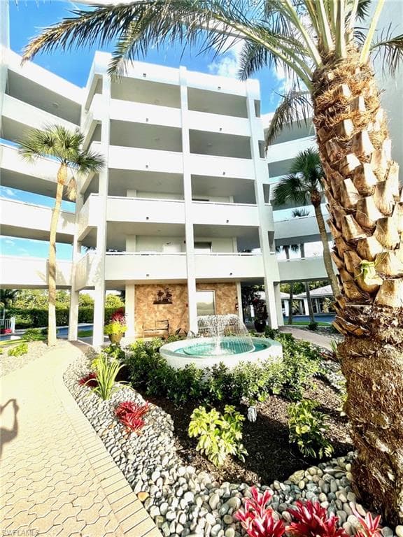 12945 Vanderbilt Dr 505, Naples, FL 34110-25