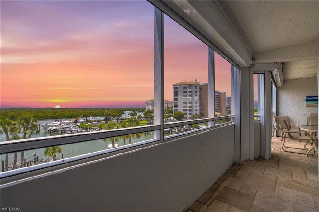 12945 Vanderbilt Dr 505, Naples, FL 34110-4