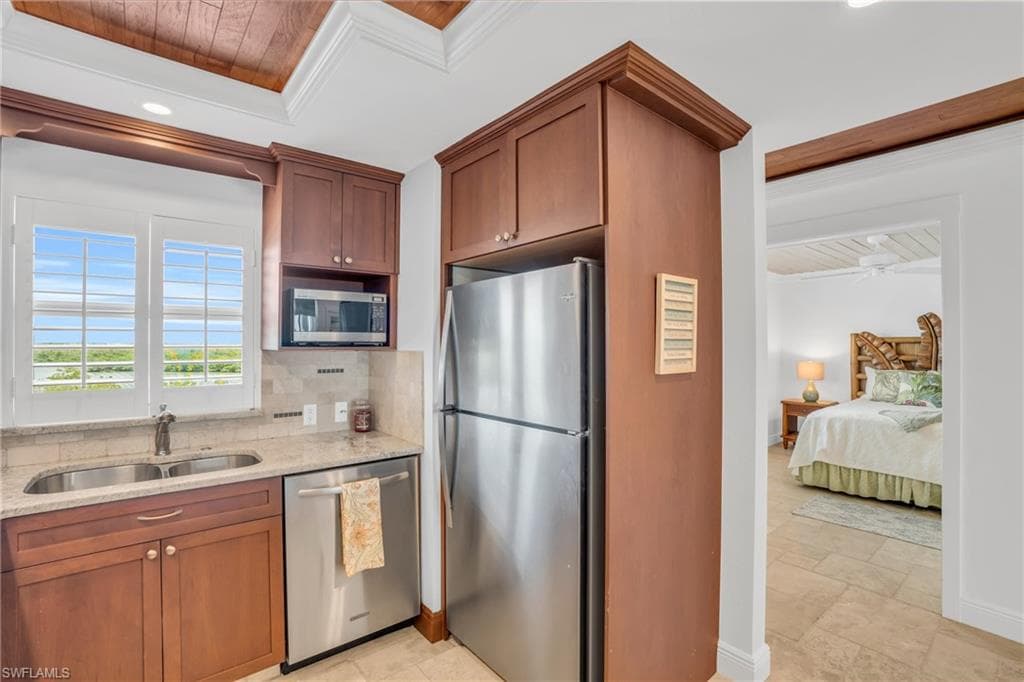 12945 Vanderbilt Dr 505, Naples, FL 34110-7