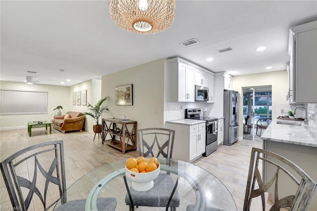 807 108th Ave N, Naples, FL 34108-12