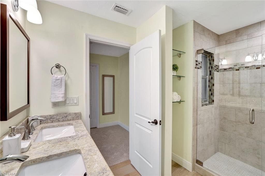 807 108th Ave N, Naples, FL 34108-16