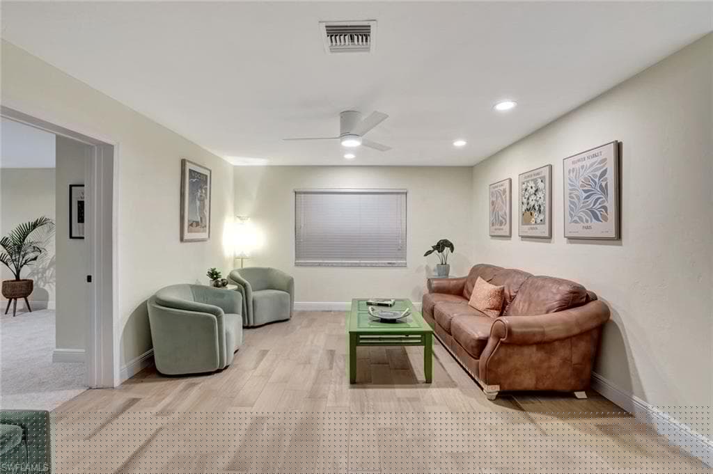 807 108th Ave N, Naples, FL 34108-7