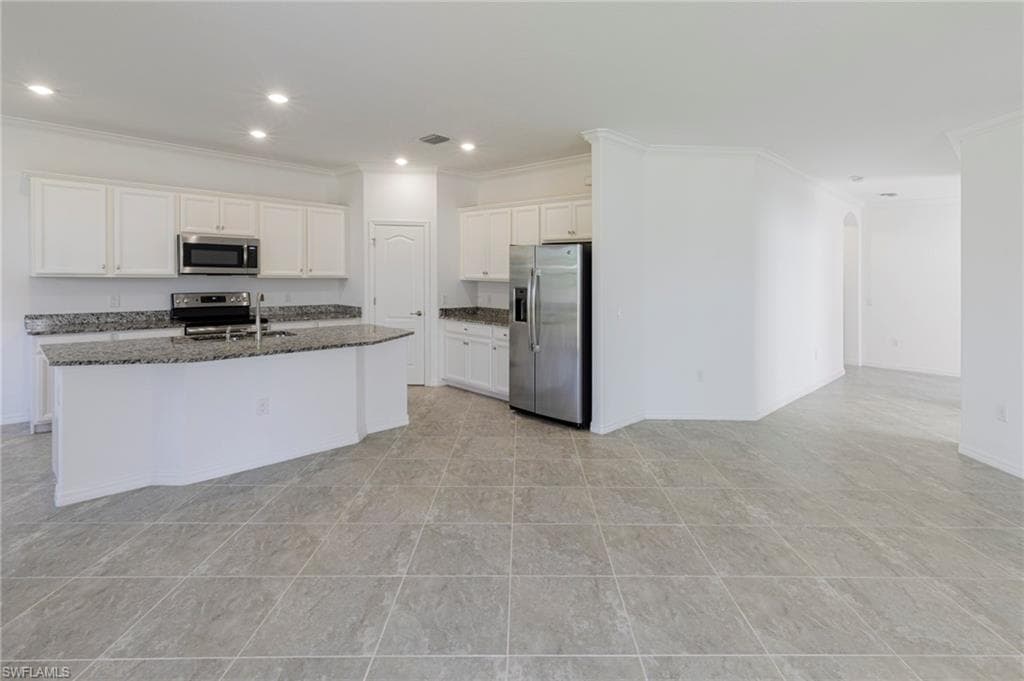 1622 Marton Ct, Naples, FL 34113-8