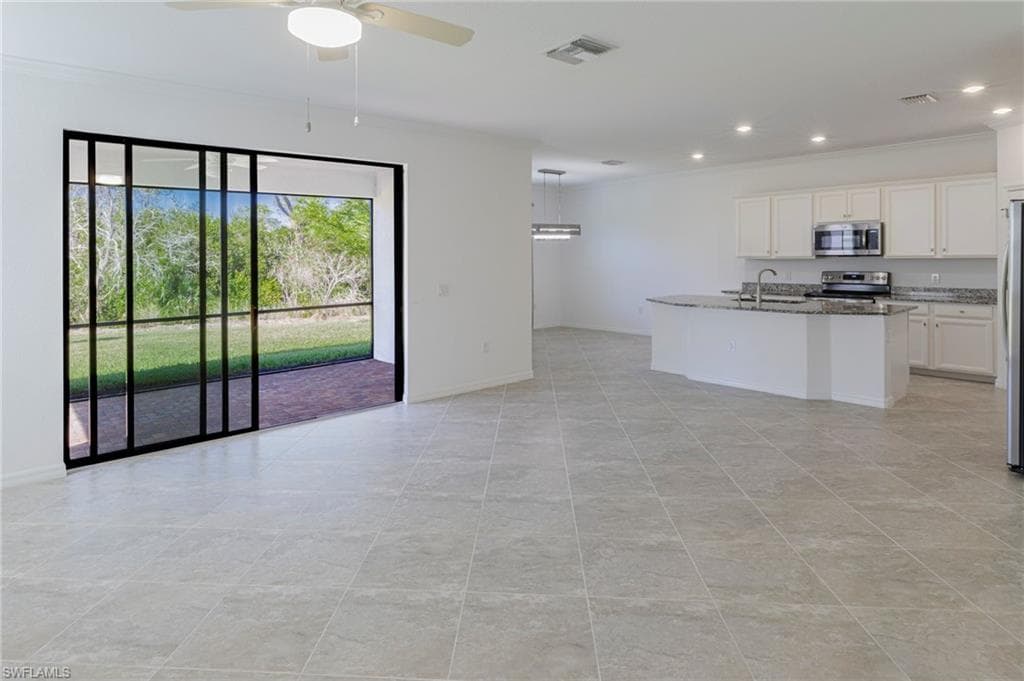 1622 Marton Ct, Naples, FL 34113-5