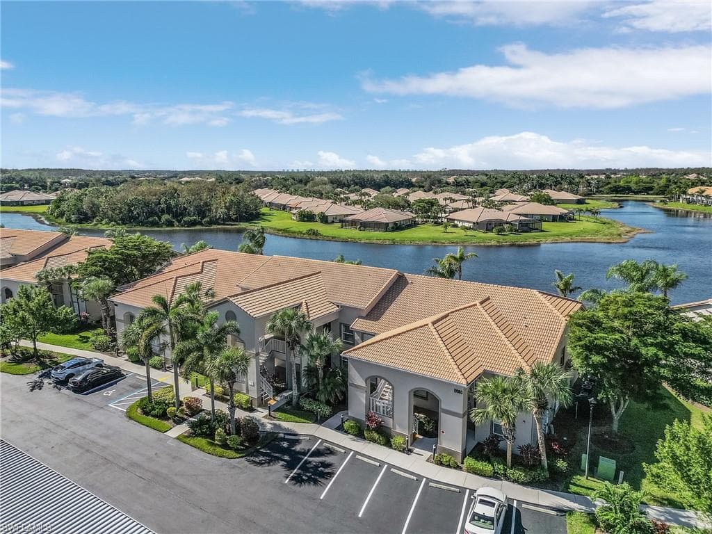 19980 Barletta Ln 916, Estero, FL 33928-3