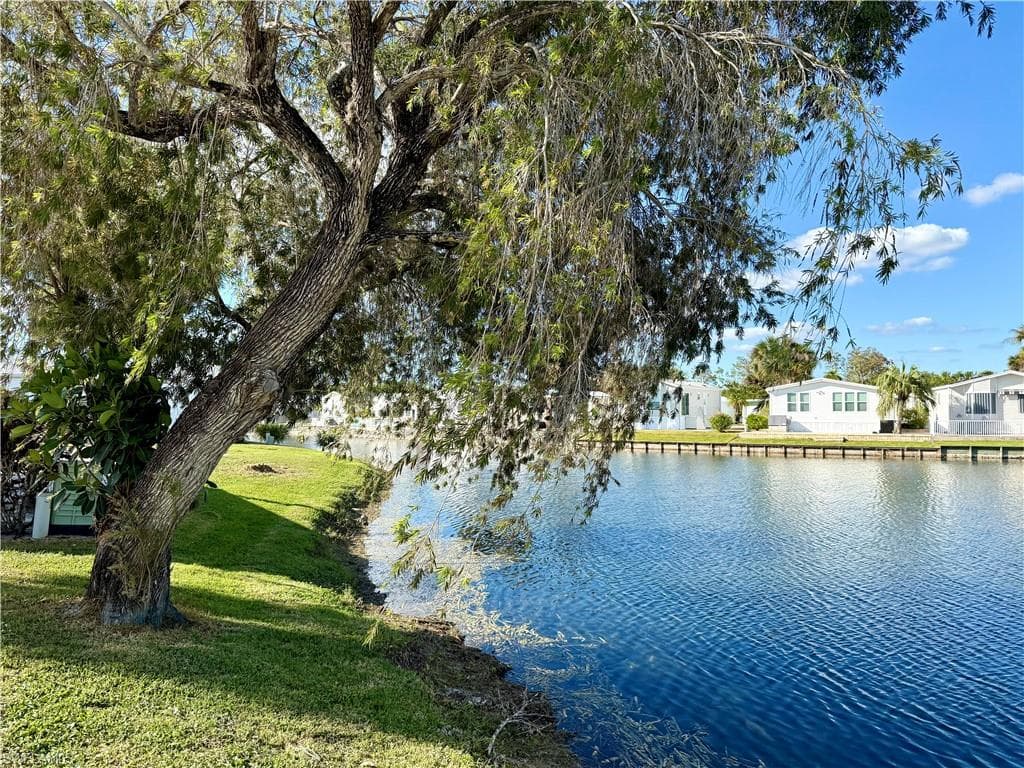 349 Bobcat Run, Naples, FL 34114-5