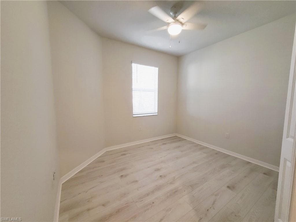 1696 Alameda Dr, Naples, FL 34120-11