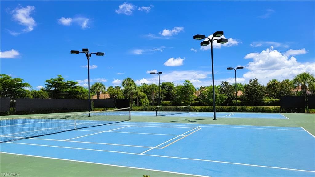 1696 Alameda Dr, Naples, FL 34120-23