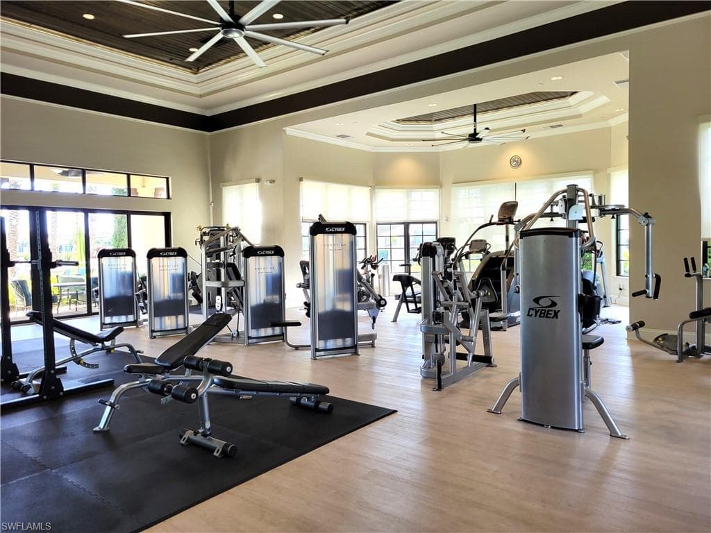9183 Woodhurst Dr, Naples, FL 34120-18