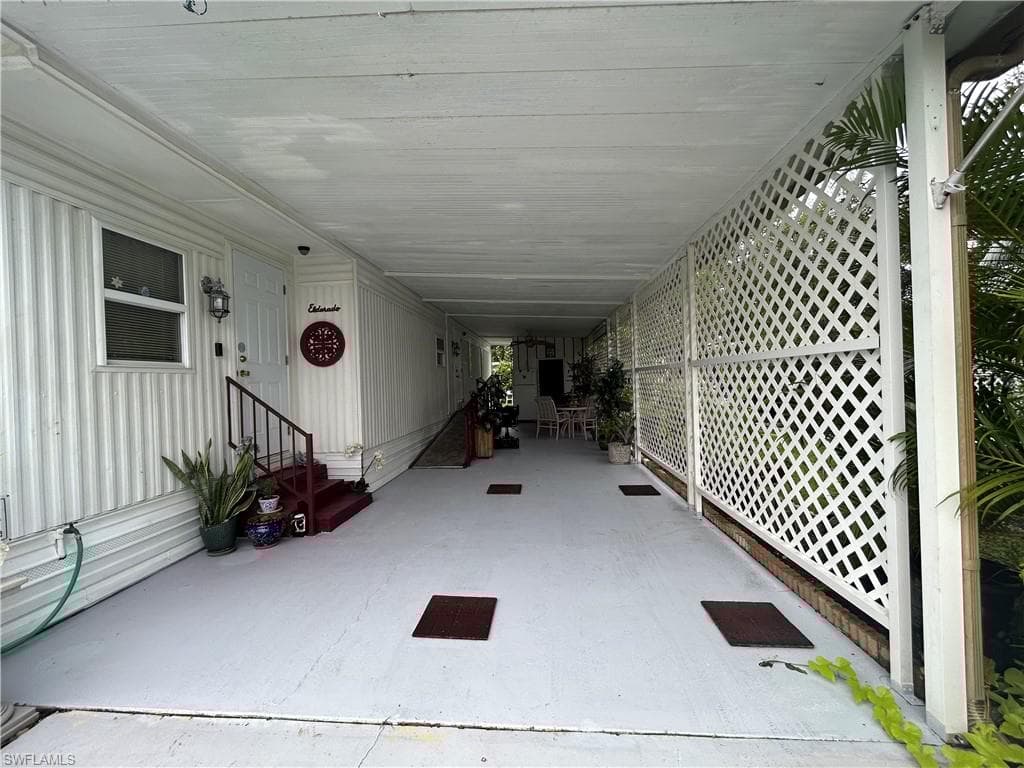 857 Manatee Rd, Naples, FL 34114-16