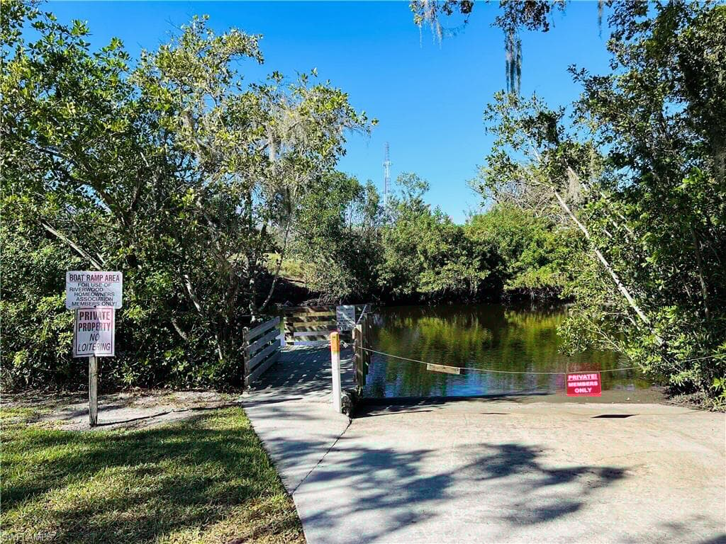 857 Manatee Rd, Naples, FL 34114-20