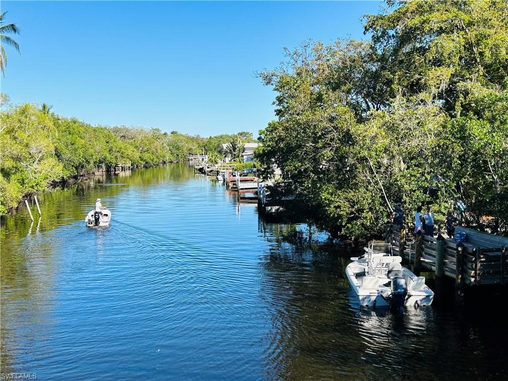 857 Manatee Rd, Naples, FL 34114-22