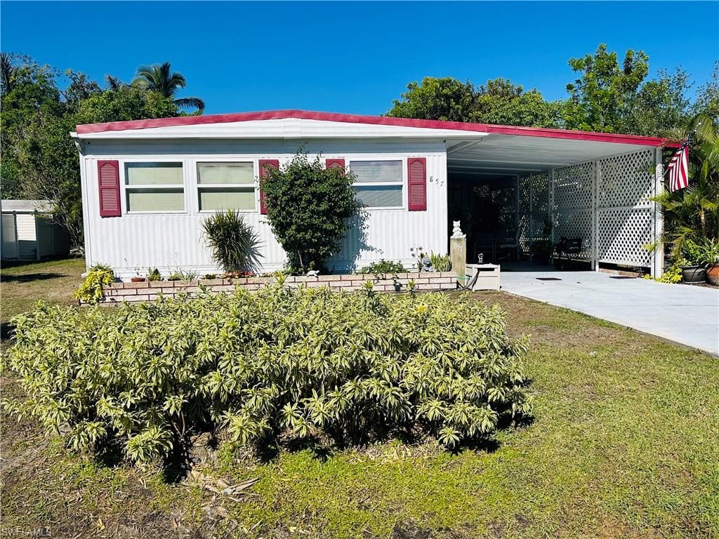 857 Manatee Rd, Naples, FL 34114-2