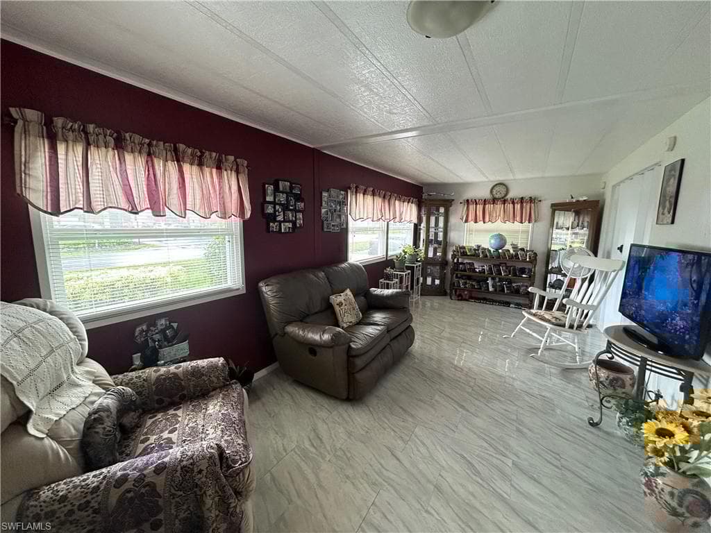 857 Manatee Rd, Naples, FL 34114-5