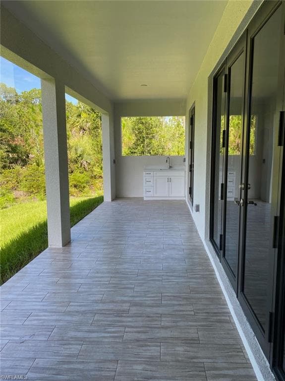 2370 16th Ave NE, Naples, FL 34120-9