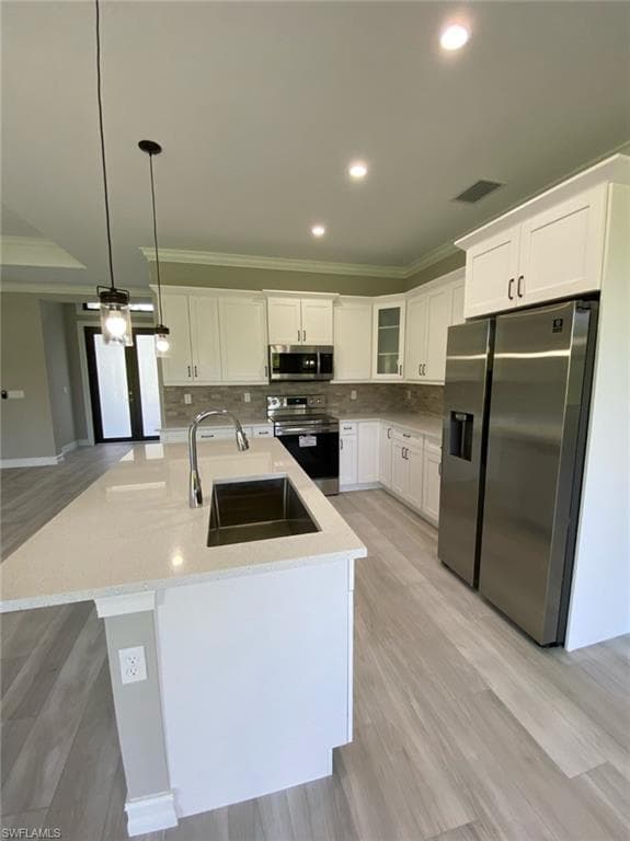 2370 16th Ave NE, Naples, FL 34120-8