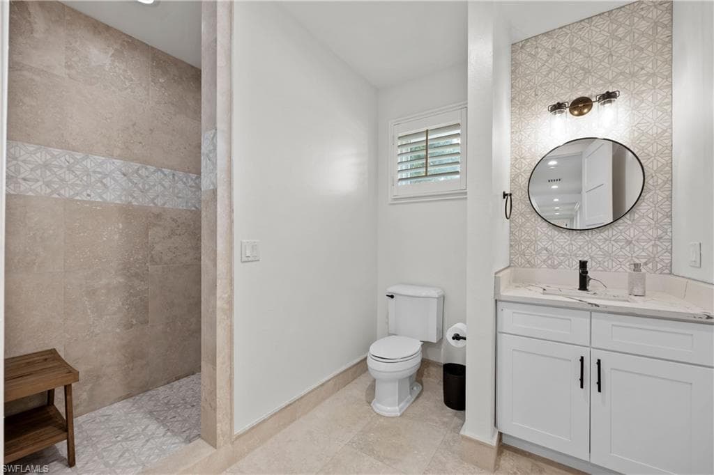 55 Burning Tree Dr, Naples, FL 34105-40