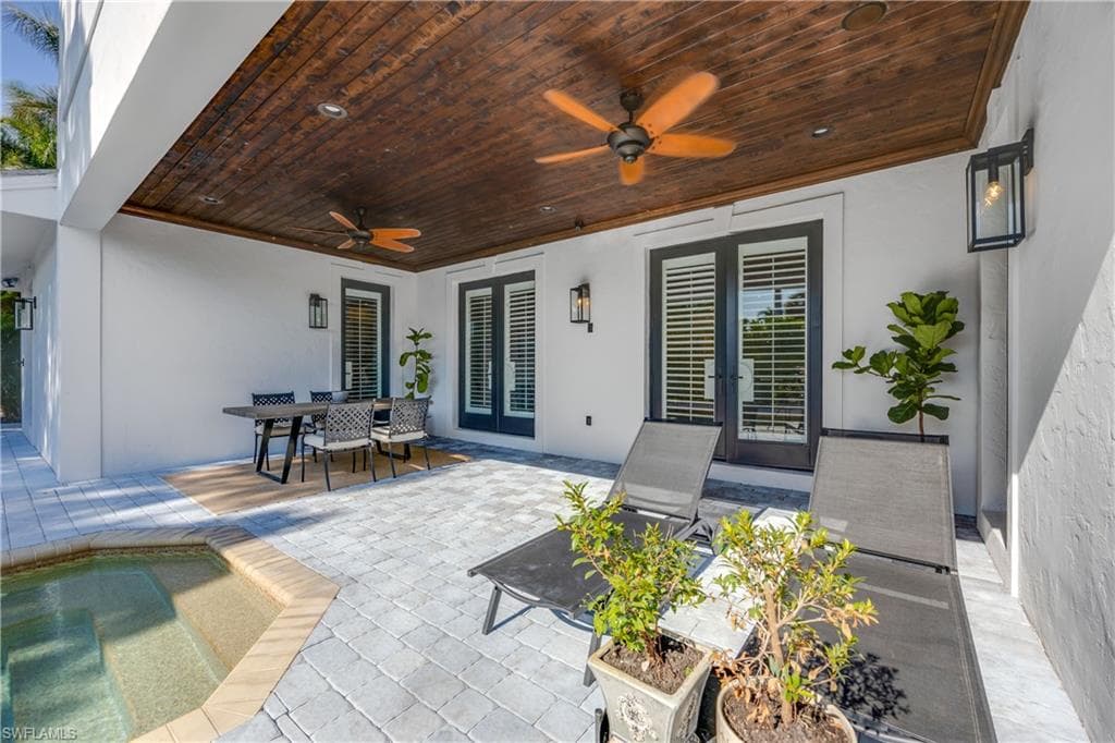 55 Burning Tree Dr, Naples, FL 34105-43