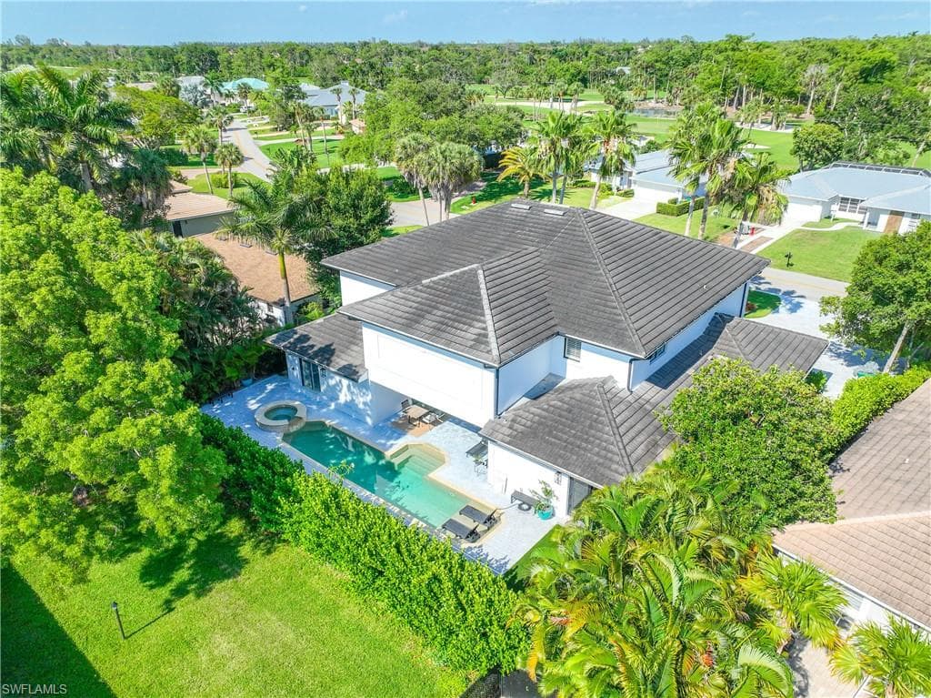 55 Burning Tree Dr, Naples, FL 34105-48