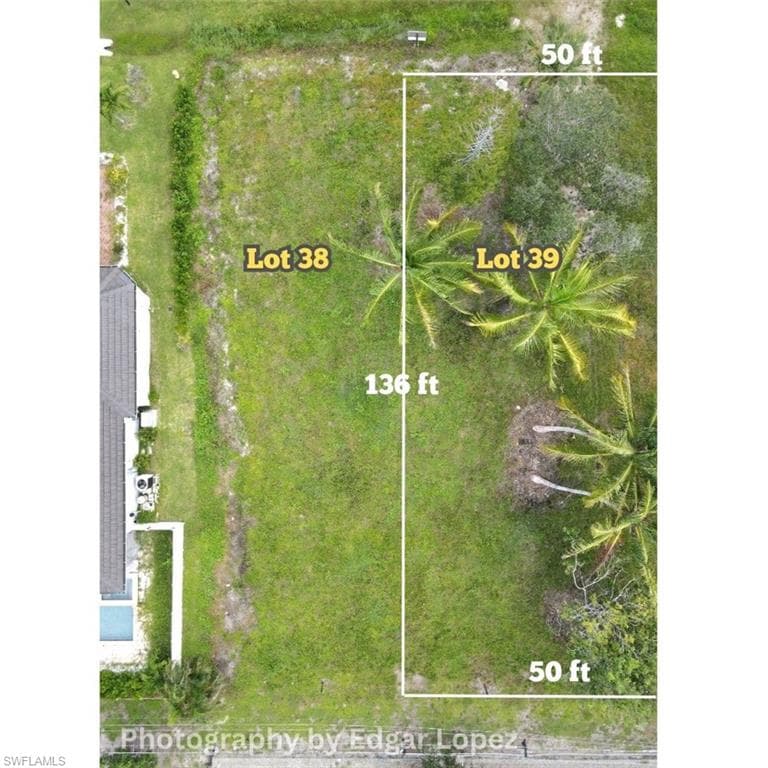 Linda Dr, Naples, FL 34112-4