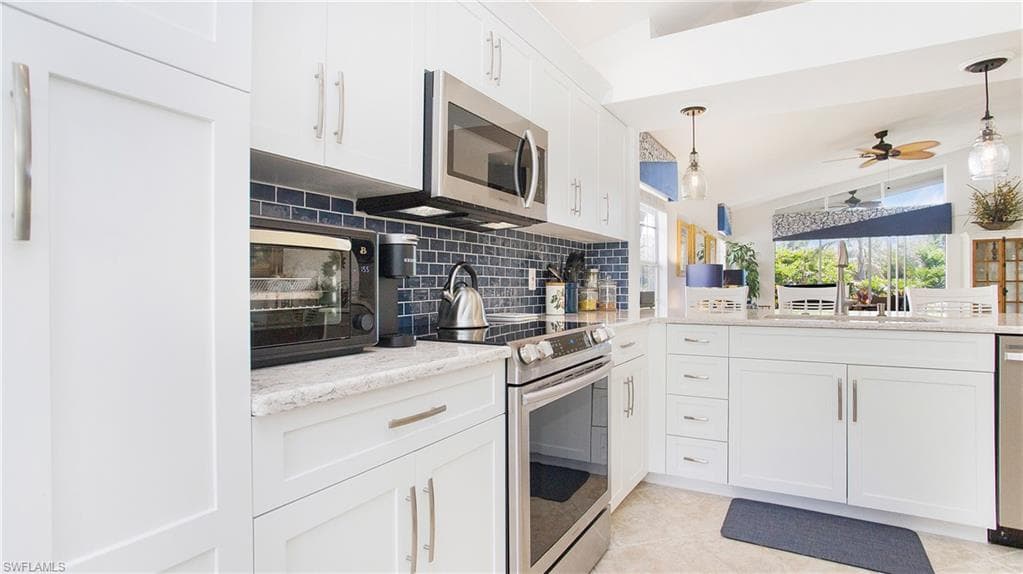 1562 Weybridge Cir 31, Naples, FL 34110-13
