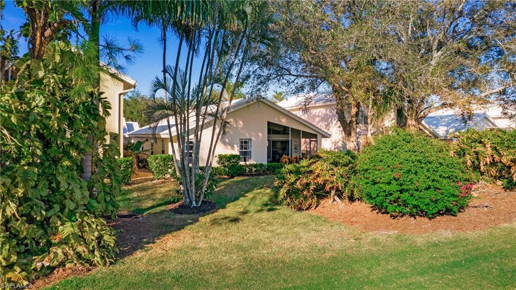 1562 Weybridge Cir 31, Naples, FL 34110-28
