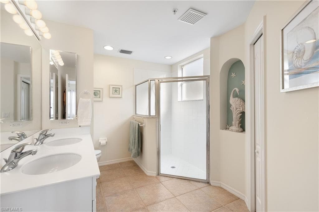 1182 Sweetwater Ln 1801, Naples, FL 34110-9