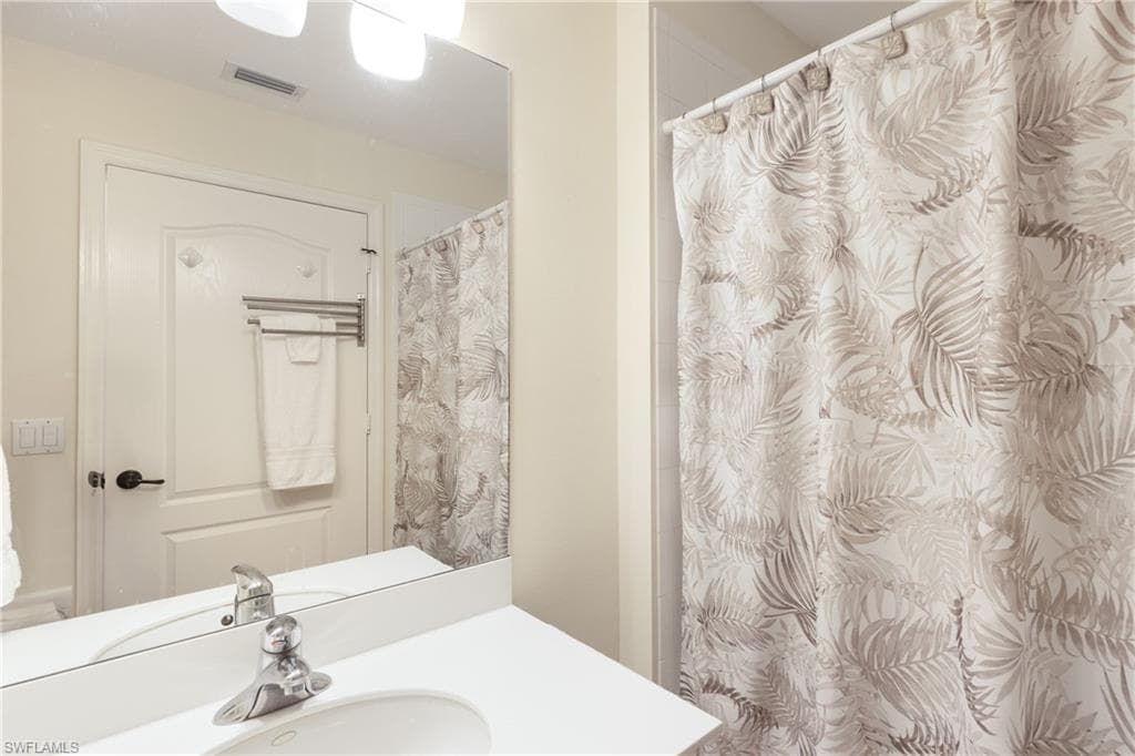 1182 Sweetwater Ln 1801, Naples, FL 34110-26