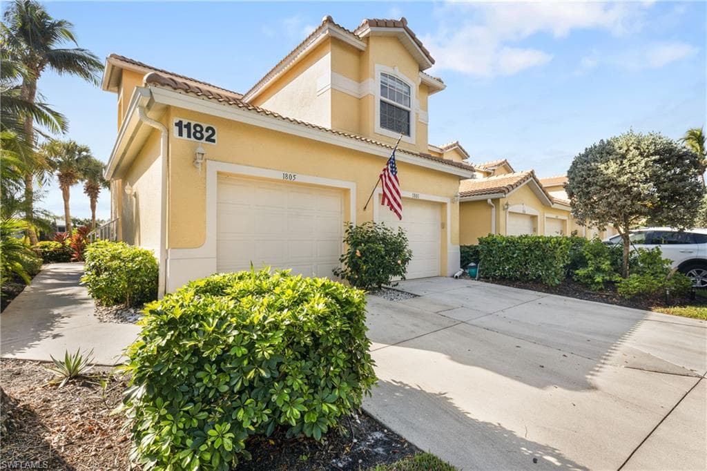 1182 Sweetwater Ln 1801, Naples, FL 34110-2