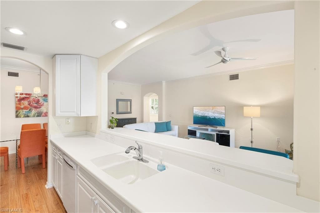 1182 Sweetwater Ln 1801, Naples, FL 34110-6