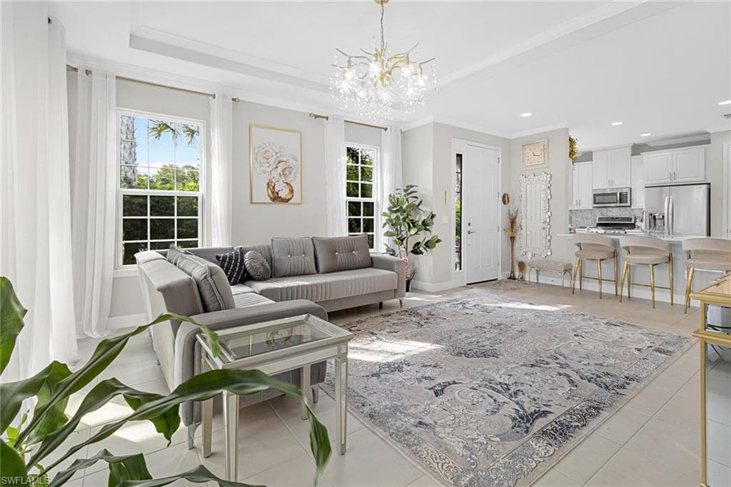 8070 Calle Canovas St, Naples, FL 34114-14