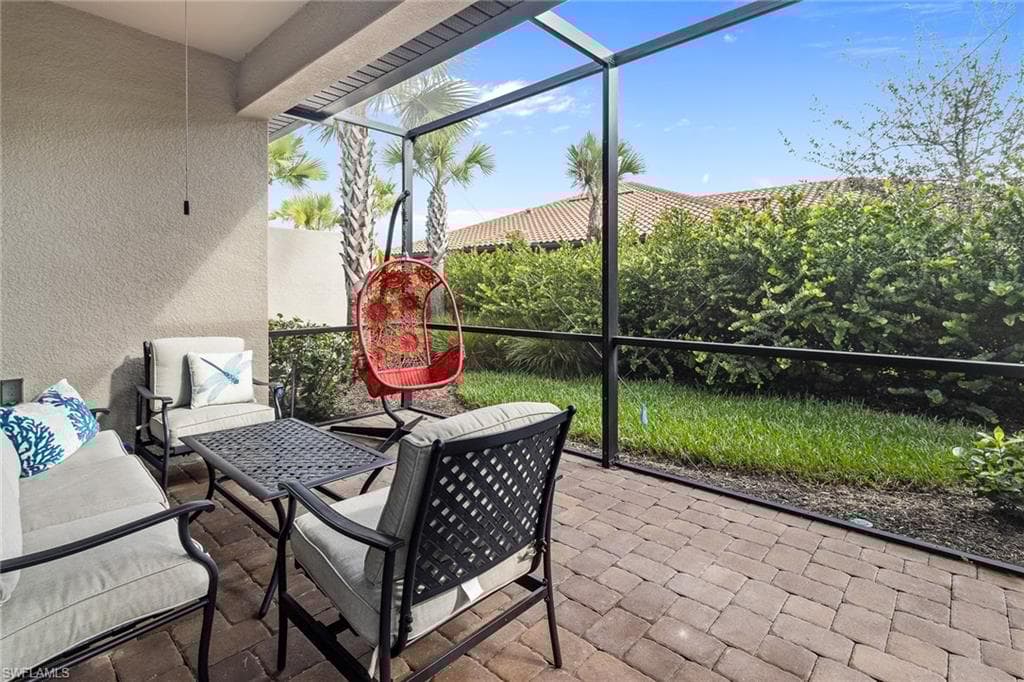 8070 Calle Canovas St, Naples, FL 34114-26