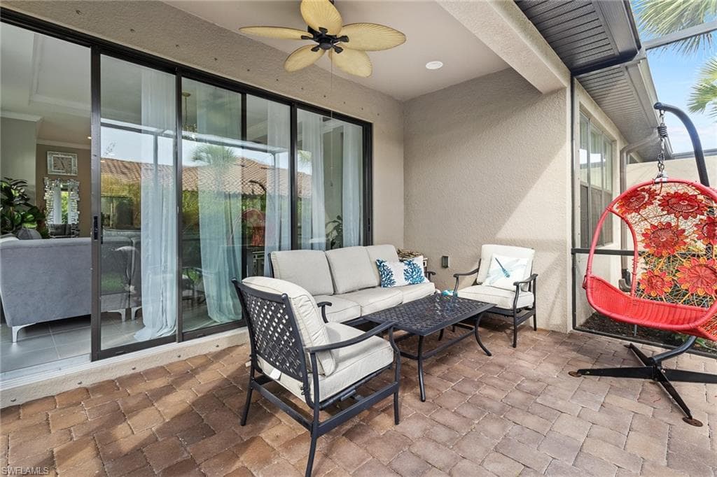 8070 Calle Canovas St, Naples, FL 34114-27