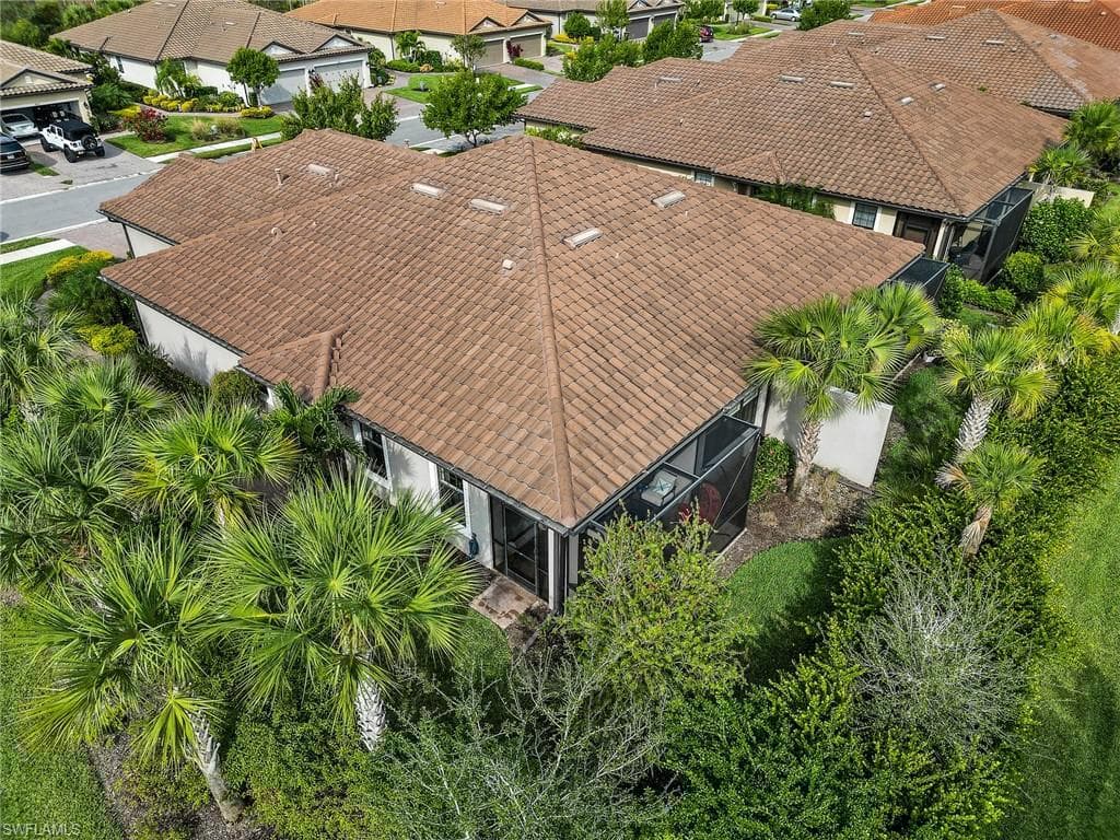 8070 Calle Canovas St, Naples, FL 34114-3