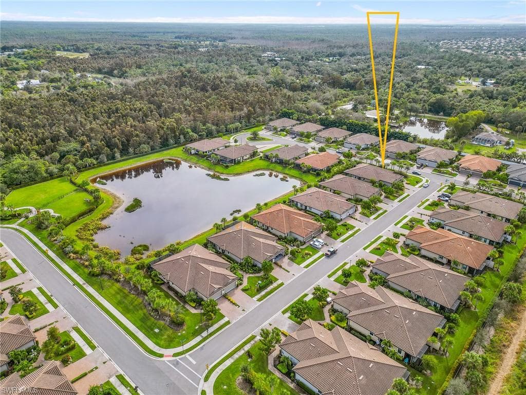 8070 Calle Canovas St, Naples, FL 34114-5