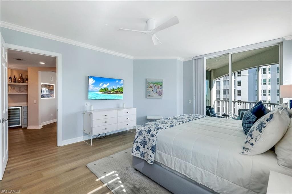 295 Grande Way 606, Naples, FL 34110-18