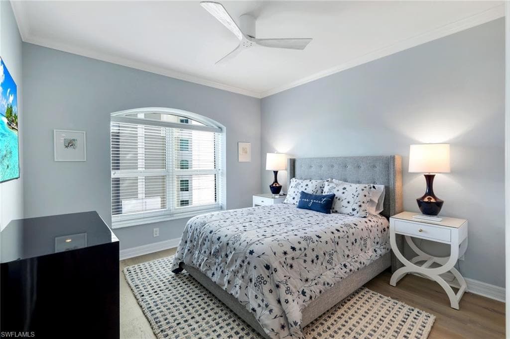 295 Grande Way 606, Naples, FL 34110-23