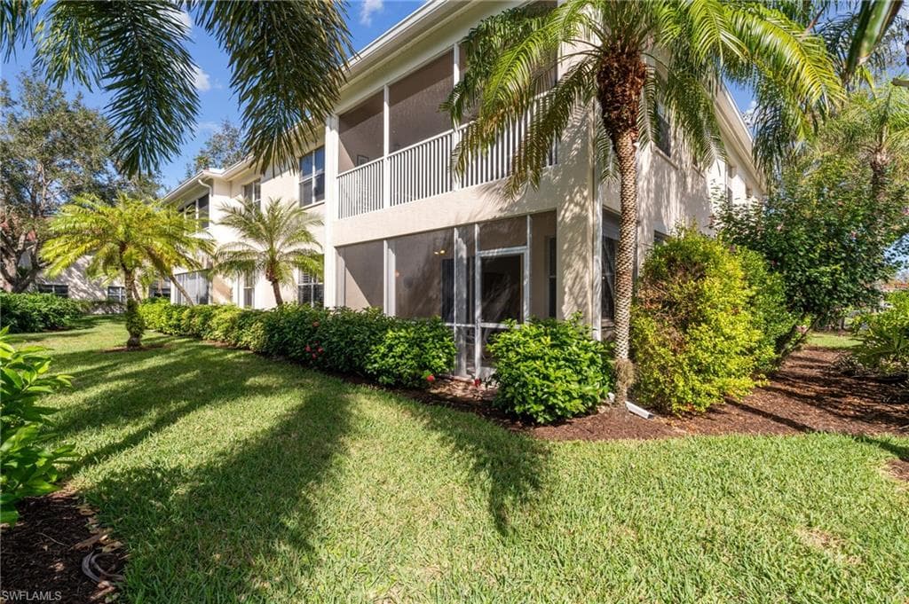 625 Lalique Cir 1401, Naples, FL 34119-36