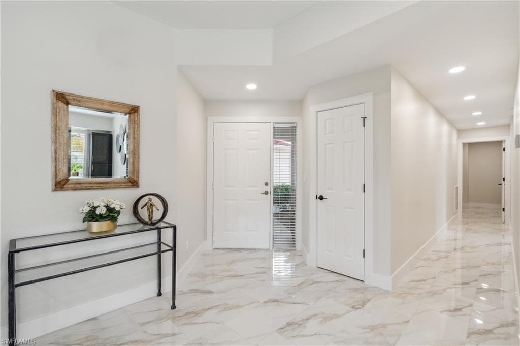 625 Lalique Cir 1401, Naples, FL 34119-5