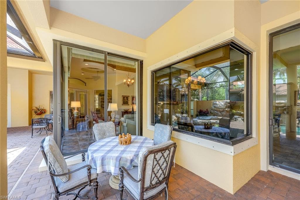 7749 Classics Dr, Naples, FL 34113-10