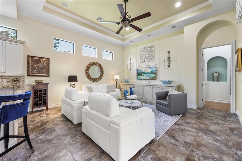 7749 Classics Dr, Naples, FL 34113-17