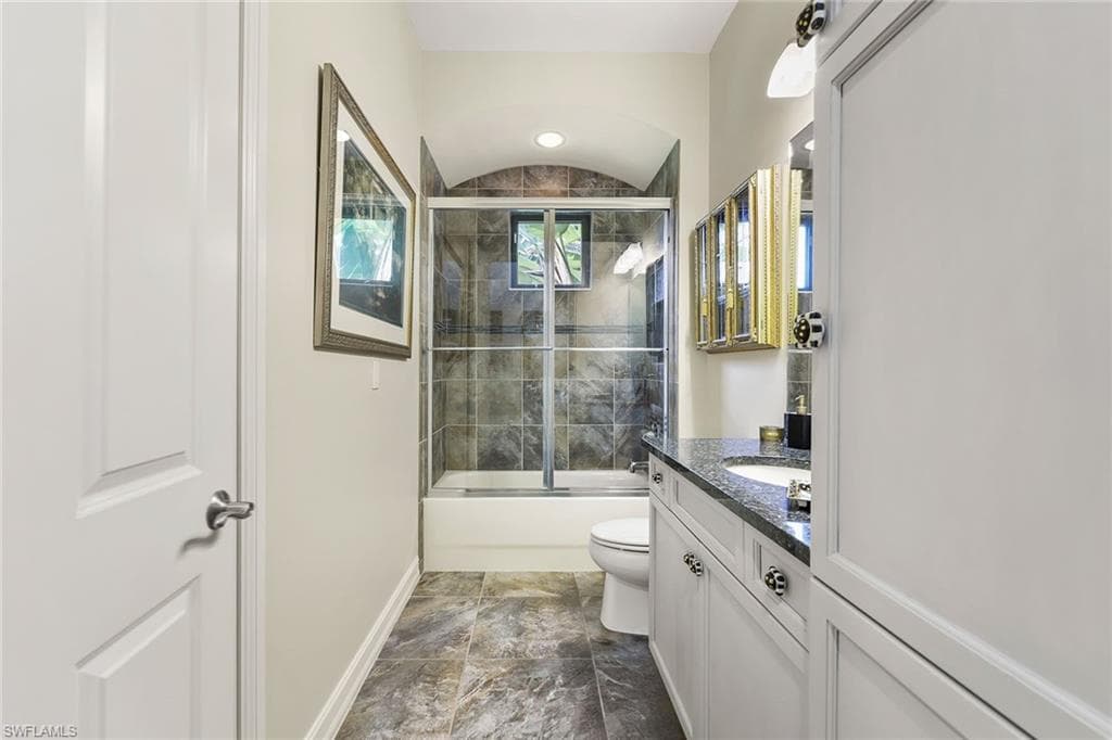 7749 Classics Dr, Naples, FL 34113-30