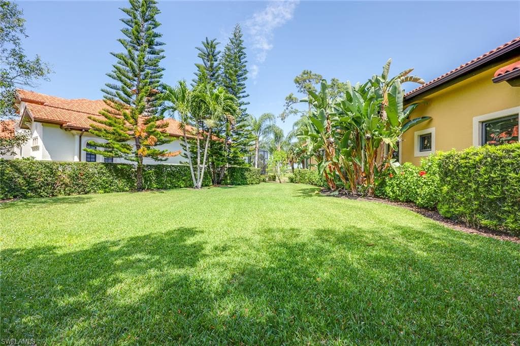 7749 Classics Dr, Naples, FL 34113-32