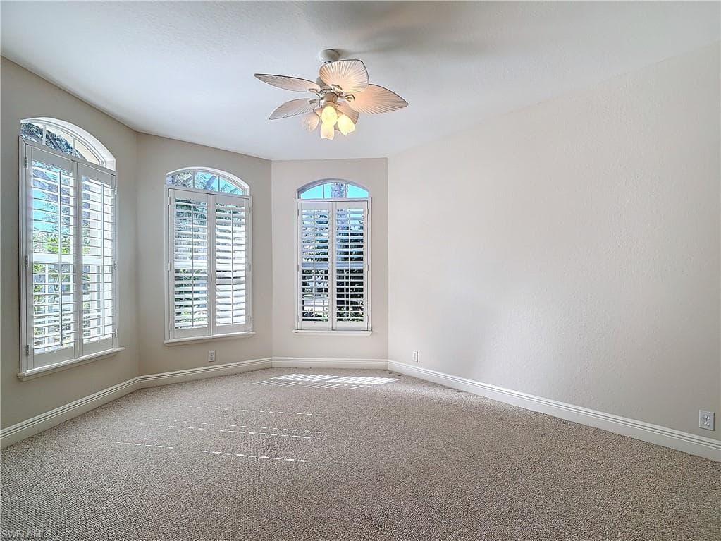 9190 Troon Lakes Dr, Naples, FL 34109-23
