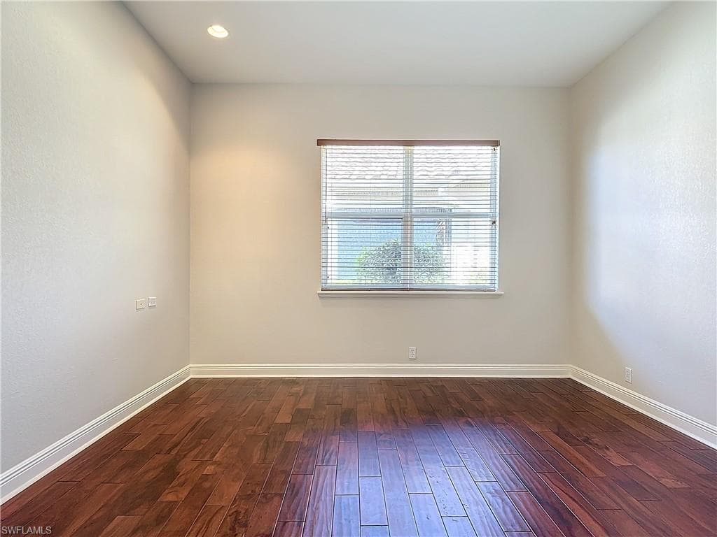 9190 Troon Lakes Dr, Naples, FL 34109-28