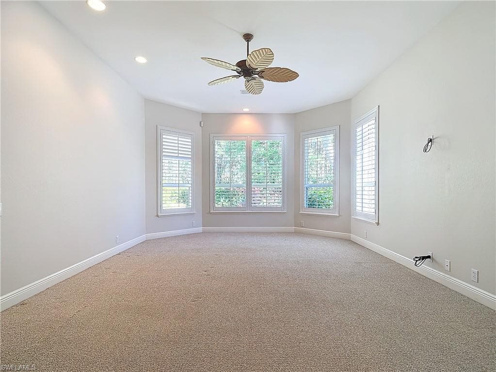 9190 Troon Lakes Dr, Naples, FL 34109-31