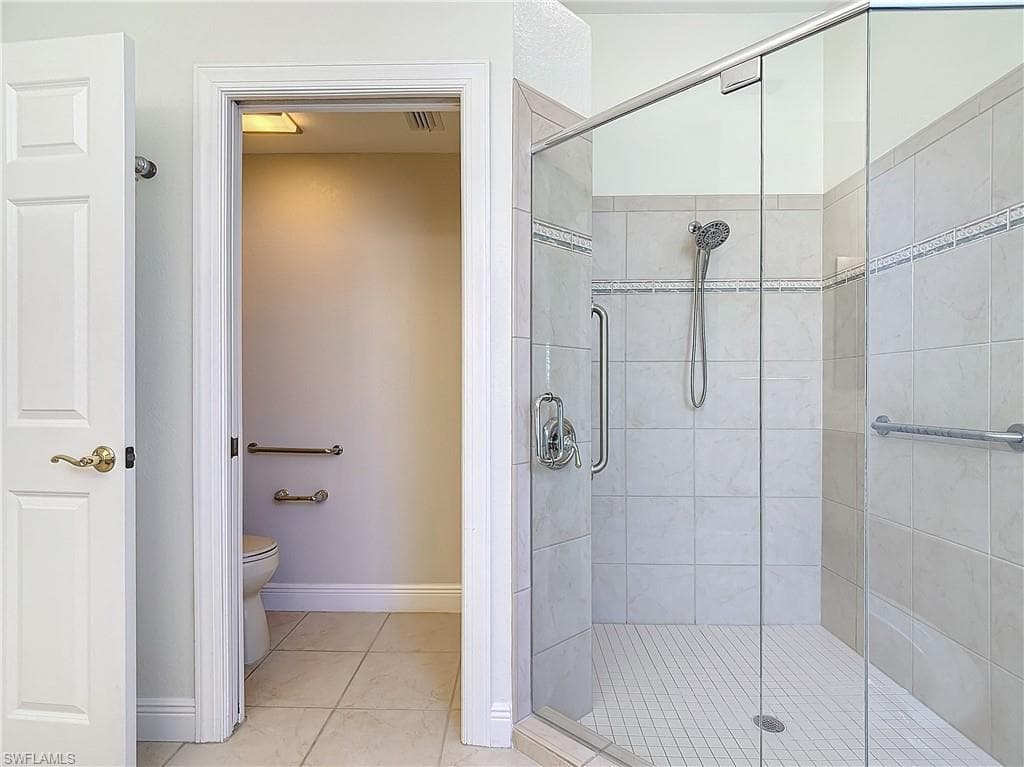 9190 Troon Lakes Dr, Naples, FL 34109-36