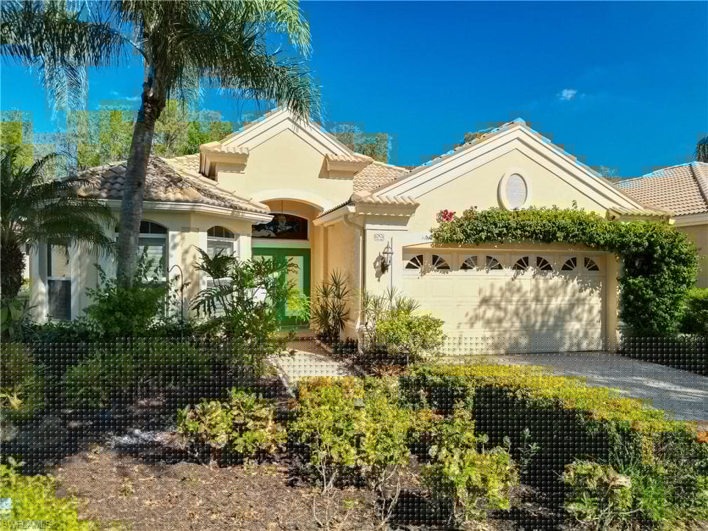 9190 Troon Lakes Dr, Naples, FL 34109-3