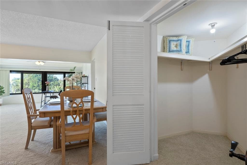 955 Palm View Dr B-307, Naples, FL 34110-13